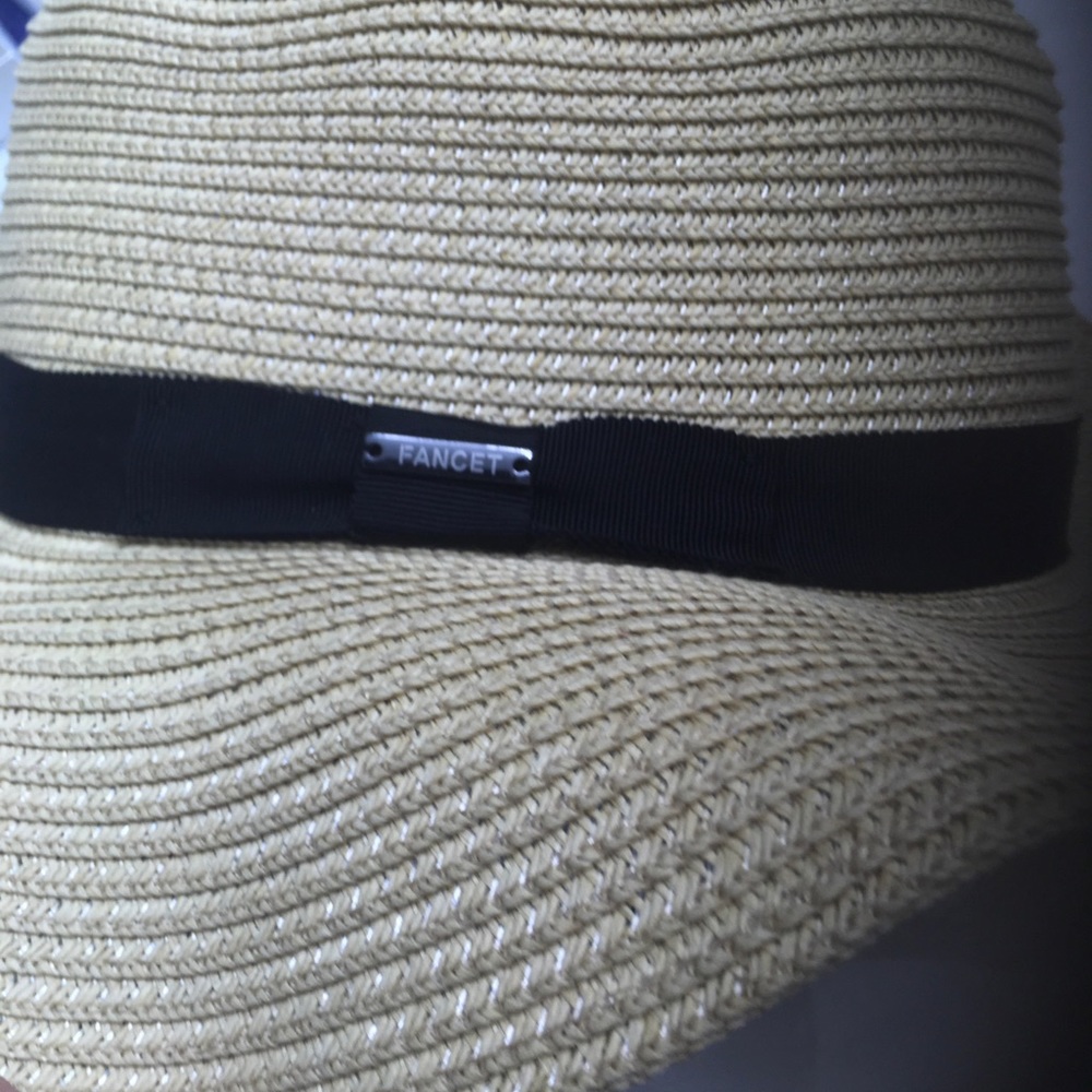 Comhats straw summer beach hat. - Picture 4 of 7